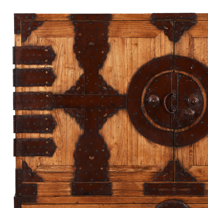 Corned Detail From Japanese Ryobirake Kasane Dansu From Kanto | Indigo Antiques