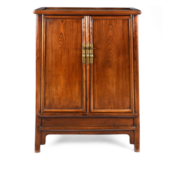 Chinese Red Elm Tapered Cabinet - Qing Dynasty Chinese Red Elm Tapered Cabinet - Qing Dynasty