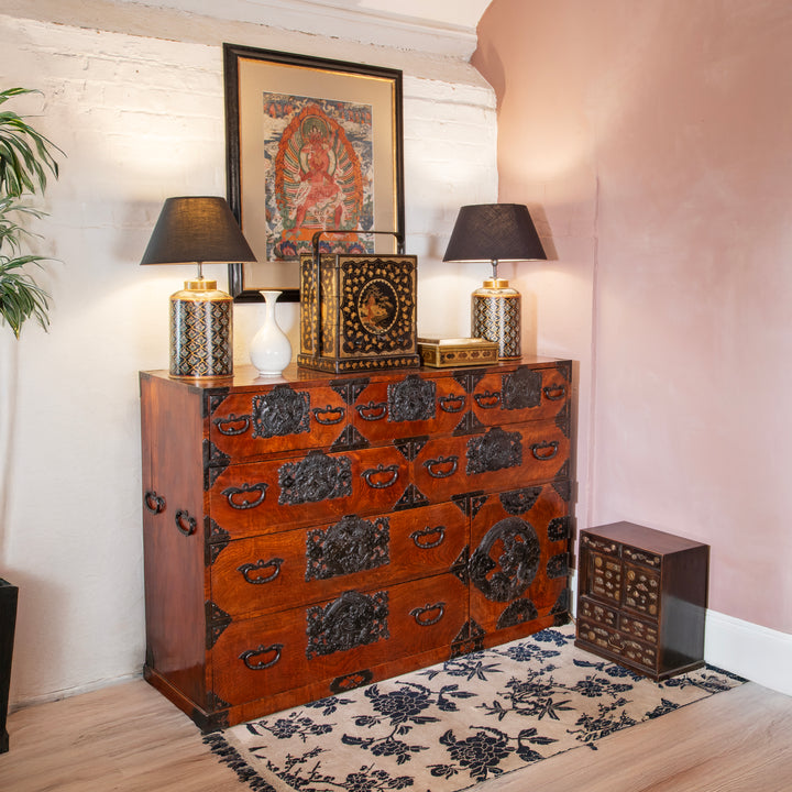 Japanese tansu & Oriental antiques used in modern interior design