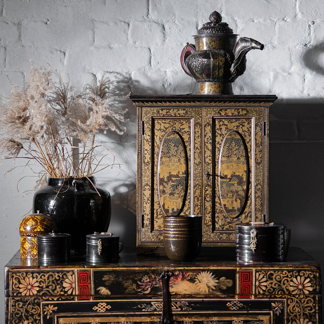Gilt Black Lacquer Canton Export Jewellery Cabinet With Painted Chinoiserie Decoration