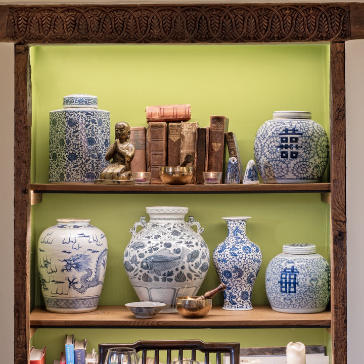 Reproduction Blue & White Chinese Porcelain In a Dining Room Alcove Shelf | Indigo Antiques