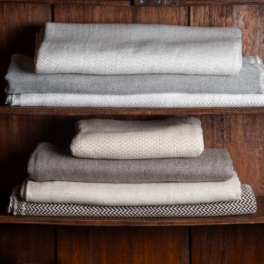 Zig Zag White Wool Throws from Kashmir | Indigo Antiques