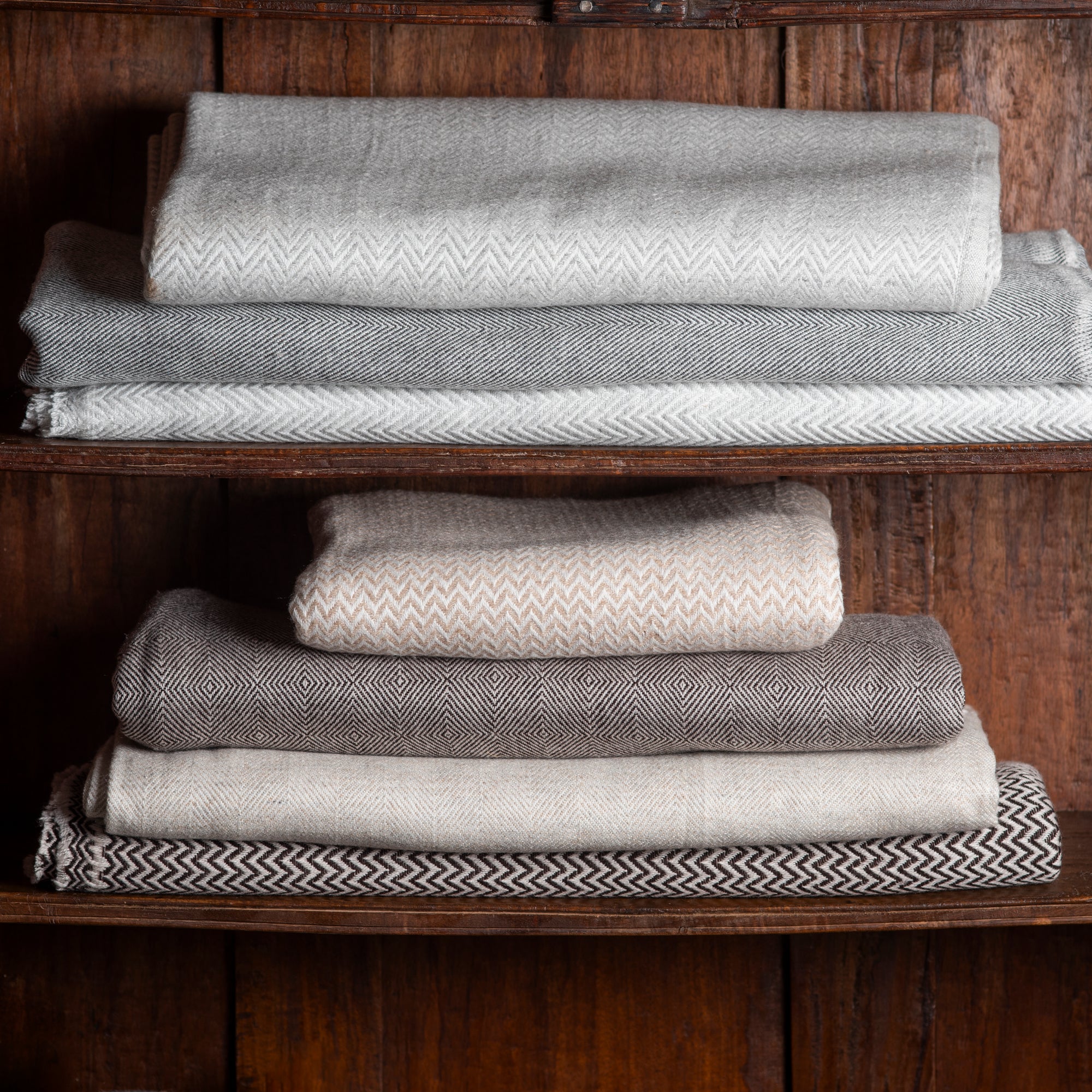 Zig Zag White Wool Throws from Kashmir | Indigo Antiques