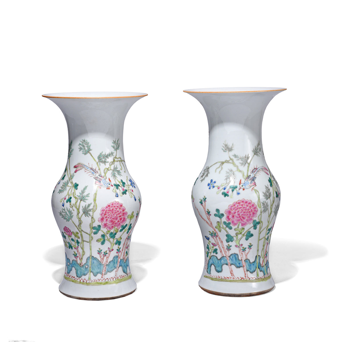 Traditional Wucai Porcelain Vase | Indigo Antiques