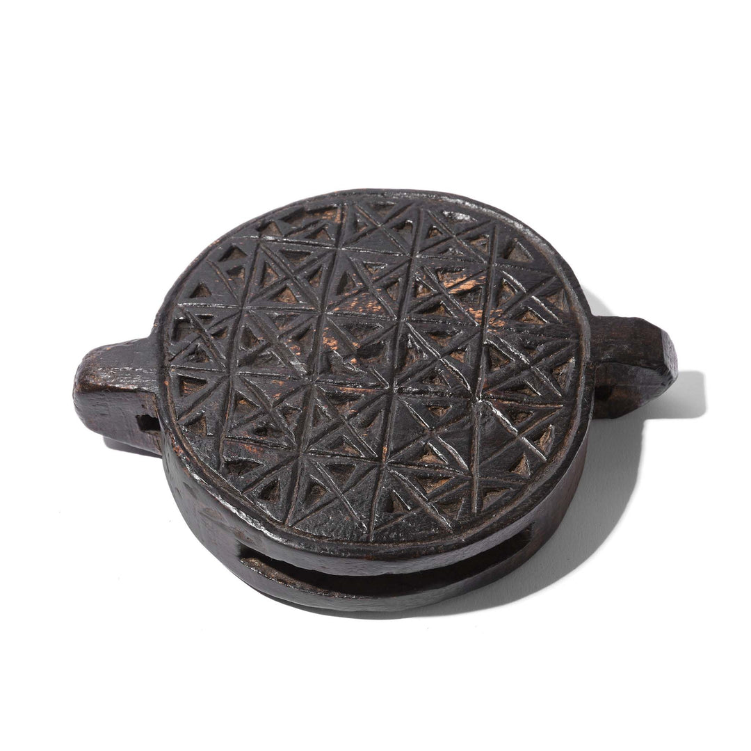 Reverse Of Holder For Option 2 Carved Knife & Holder From The Terai - 19thC | Indigo Antiques