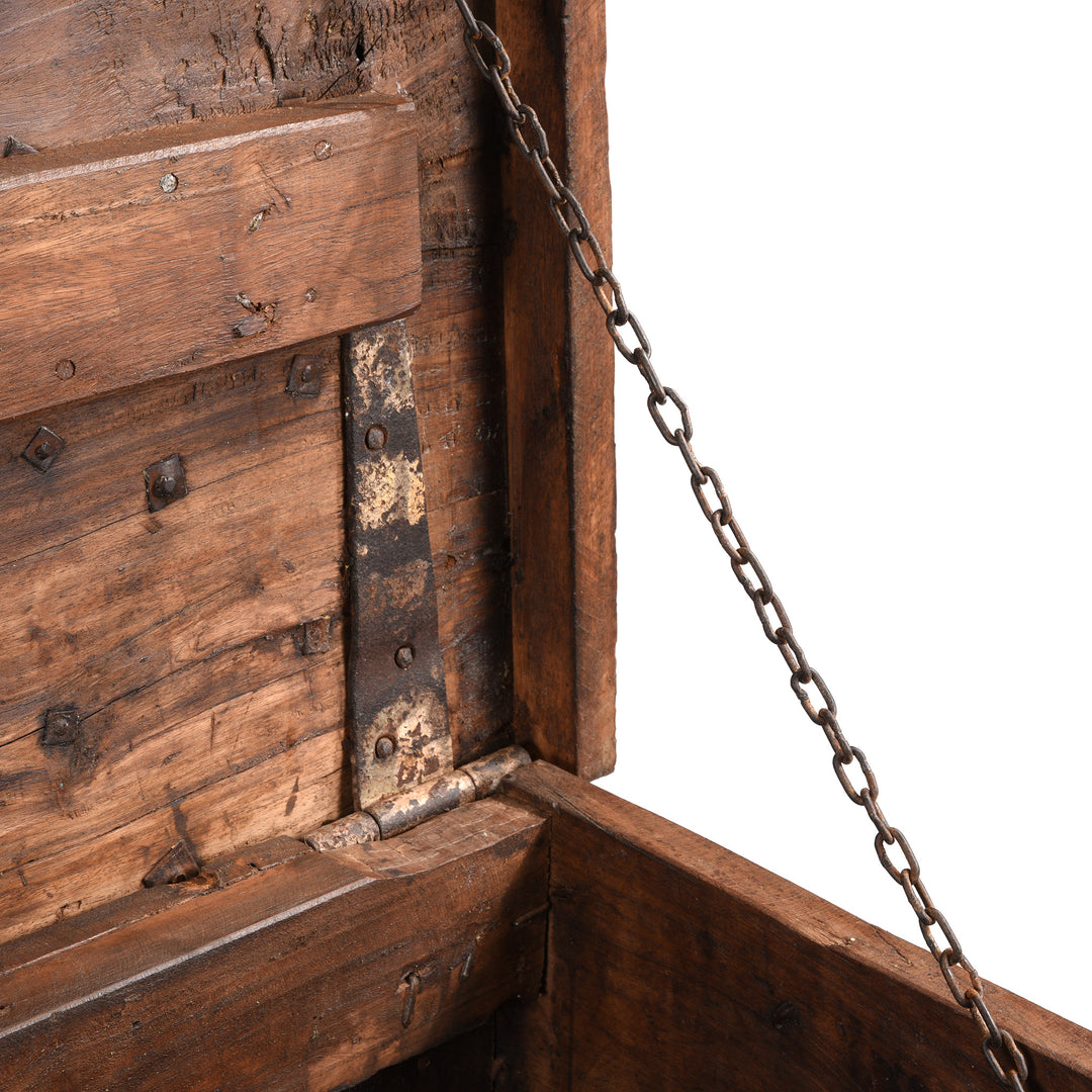 Chain Detail Of Brass Bound Indian "Pithara" Chest From Gujarat - 19thC | Indigo Antiques