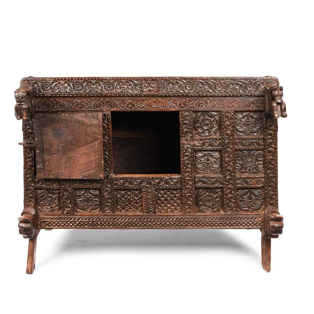 Open Door View Of Carved Indian Teak Dowry Chest - Damchiya From Saurashtra - 19thC | Indigo Antiques
