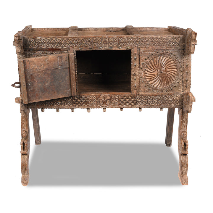 Open Door View Of Carved Teak Manjus Dowry Chest From Saurashtra - 19thC | Indigo Antiques