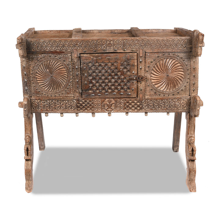 Carved Teak Manjus Dowry Chest From Saurashtra - 19thC | Indigo Antiques