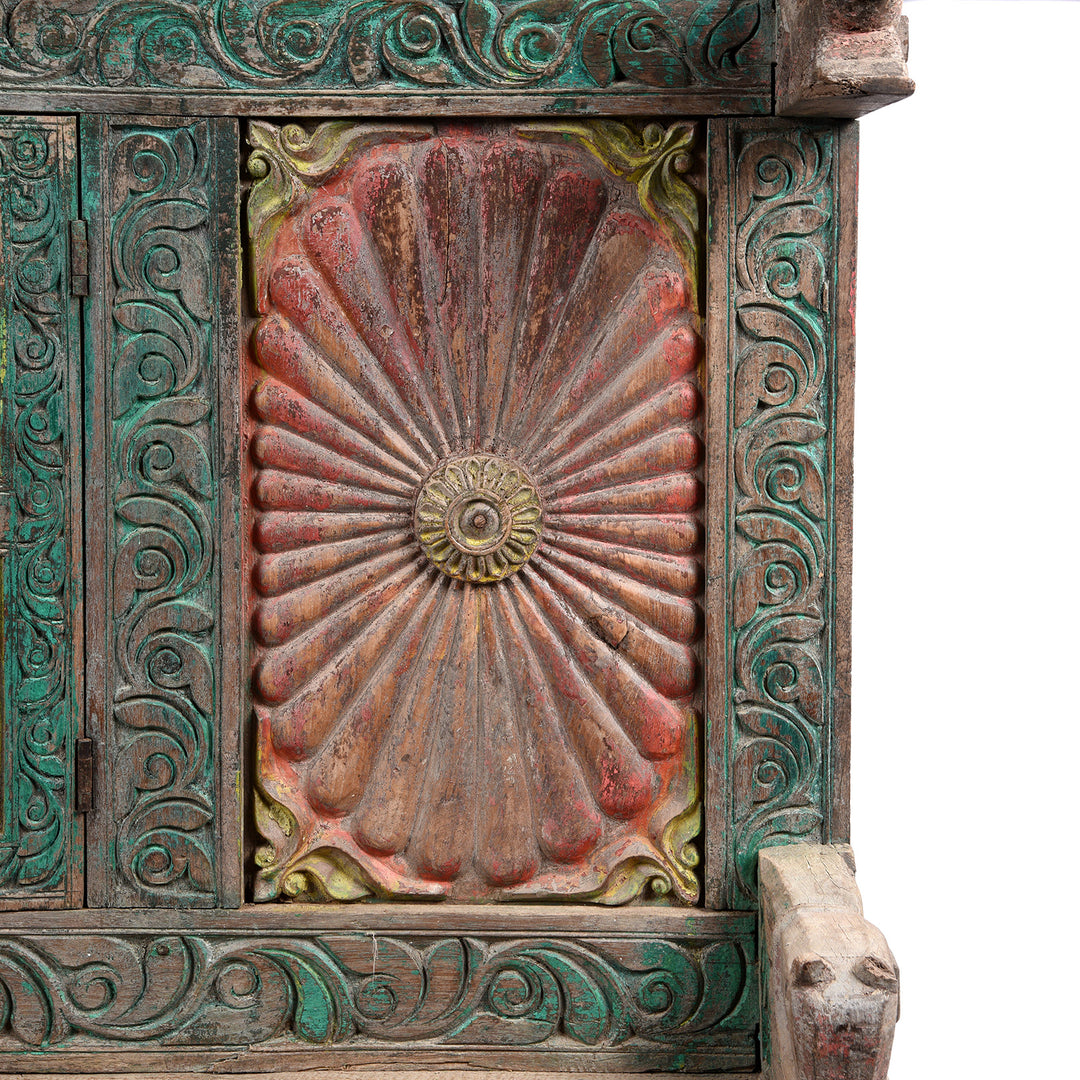 Sunburst Detail of an Antique Indian Manjus Dowry Chest From Gujarat- 19thC | Indigo Antiques