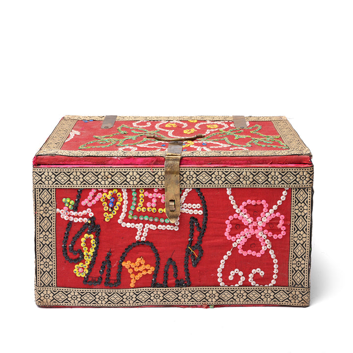 Vintage Elephant Textile Box From Rajasthan - Ca 1950 | Indigo Antiques