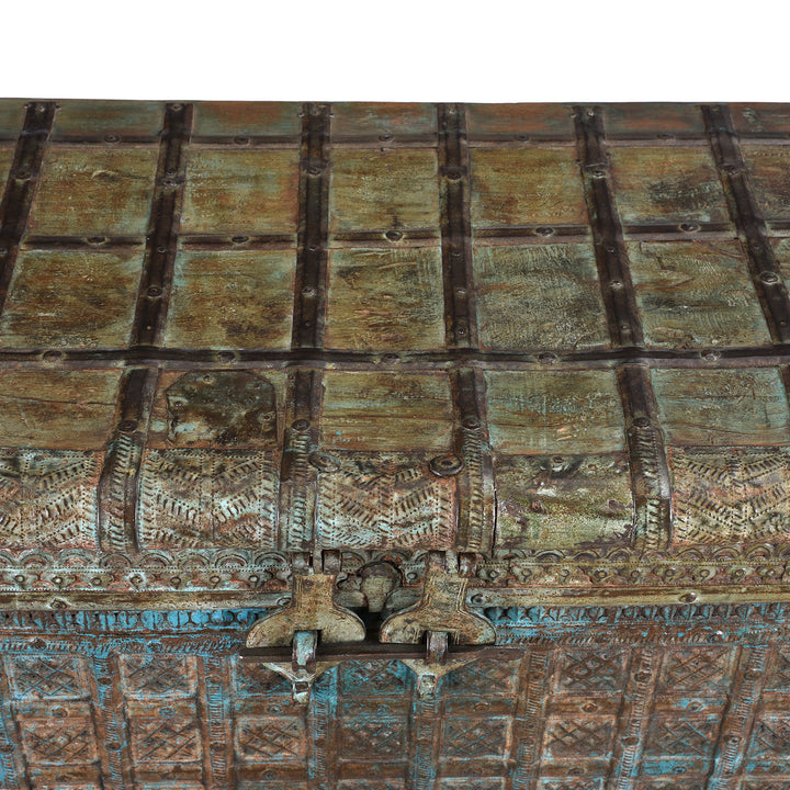 Lid Detail From Antique Painted Indian 'Pithara' Chest From Saurashtra - 18th Century | Indigo Antiques