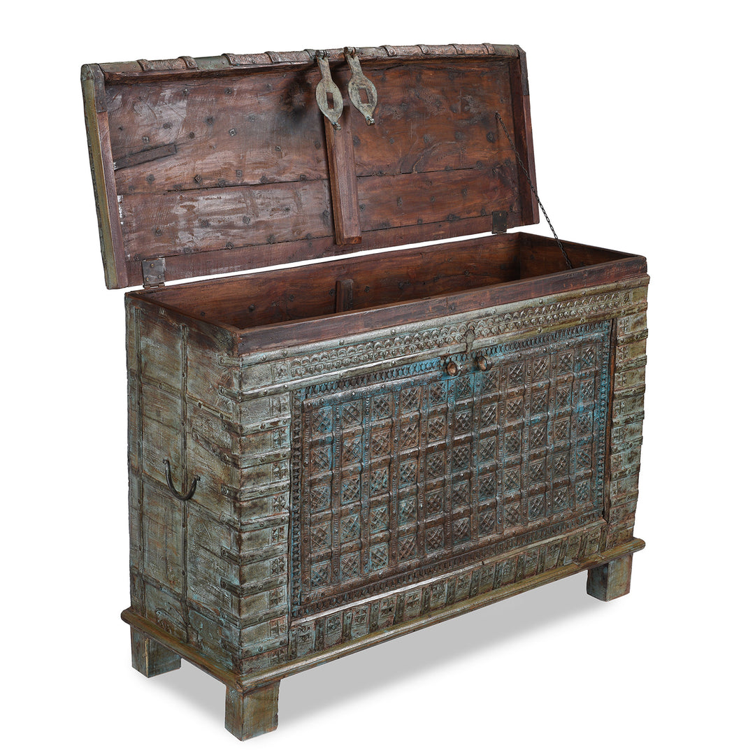 Open Lid View Of Antique Painted Indian 'Pithara' Chest From Saurashtra - 18th Century | Indigo Antiques