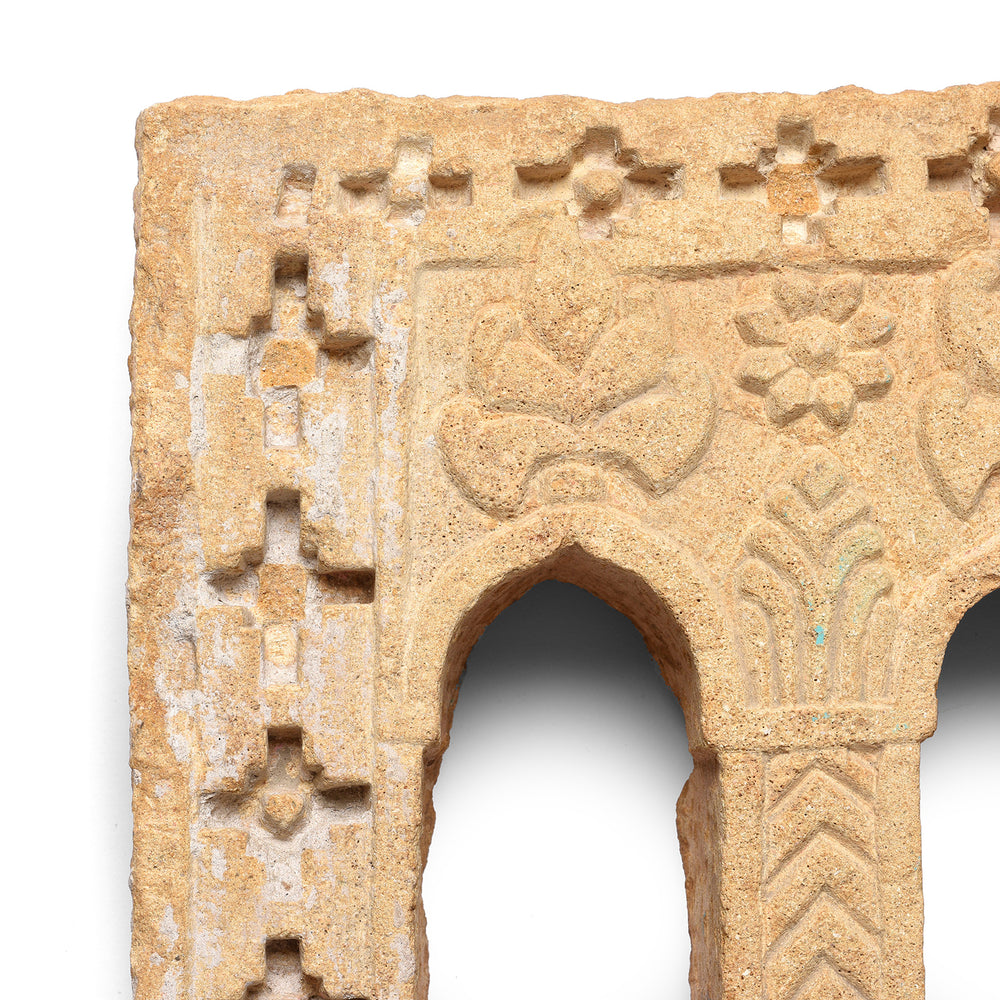 Corner Detail From Antique Old 3 Way Stone Lamp Niche From Jaisalmer - 19Th Century | Indigo Antiques