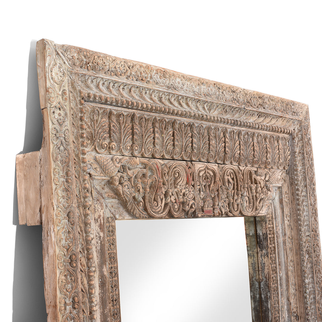 Depth Detail From Large Indian Door Mirror From Saurashtra - 18thC | Indigo Antiques