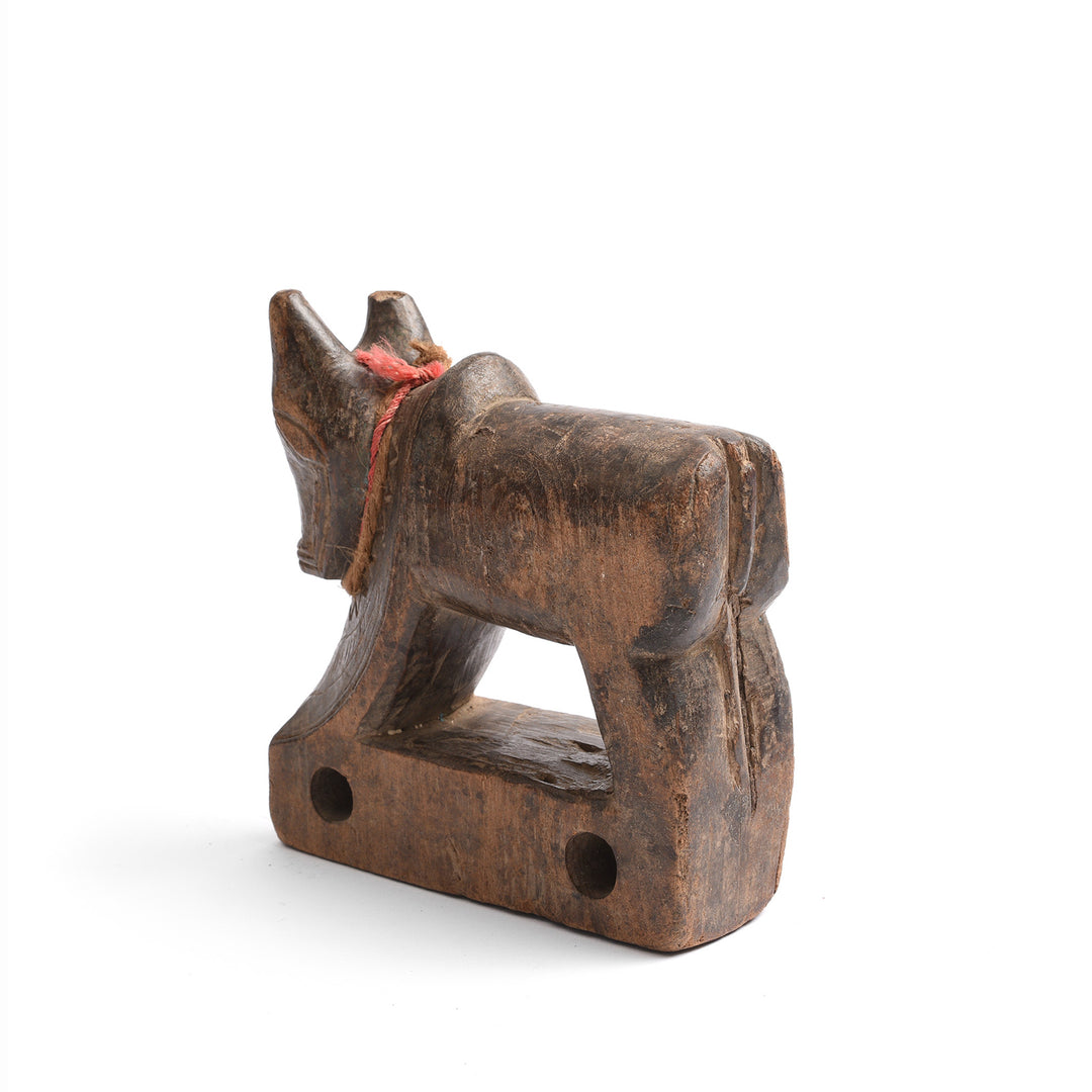 Old Carved Indian Nandi Bull Toy From Andra Pradesh - Ca 1920