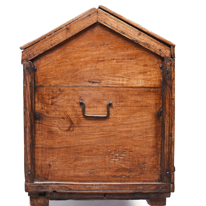 Side VIew Of Carved Teak Indian Dowry Chest (Sandouk) From Gujarat - 19thC | Indigo Antiques