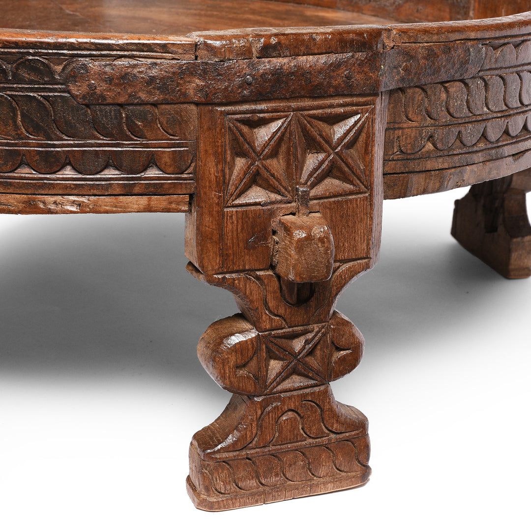Leg Carving Detail From Indian Chakki Coffee Table From Rajasthan - 19thC | Indigo Antiques 