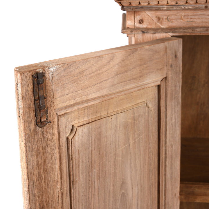 Latch Detail From Antique Bleached Teak Almirah Cabinet From Gujarat - 19th Century | Indigo Antiques