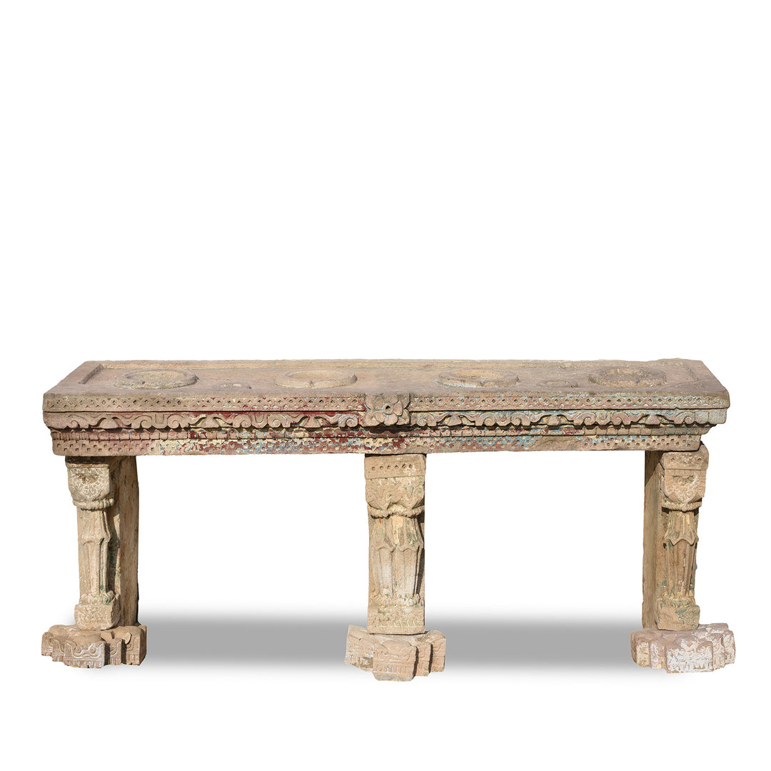 Carved Stone Indian Water Pot Stand (Parindah) From Gujerat - 19thC - 19thC | Indigo Antiques