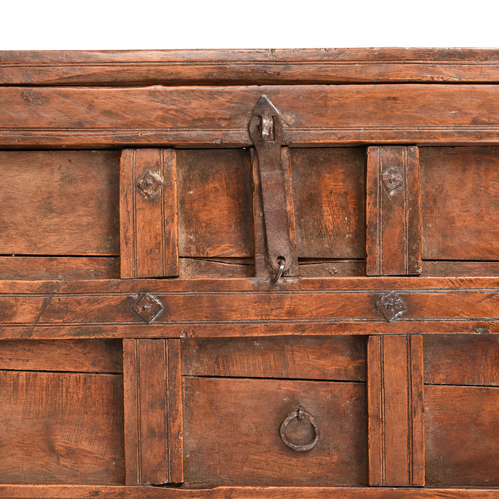 Latch Detail From Indian Stick Box Chest From Jaisalmer - Ca 1920 | Indigo Antiques