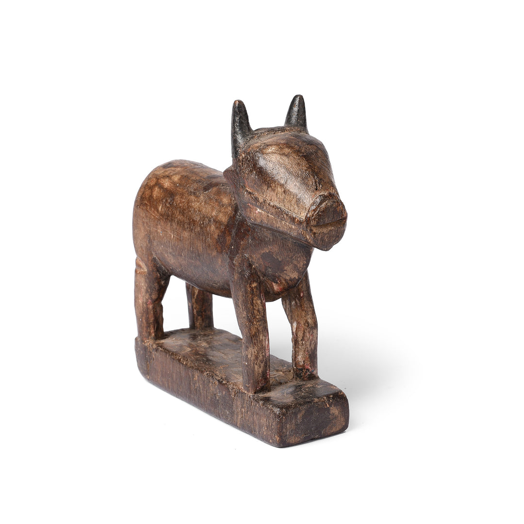 Angled View Of Carved Teak Nandi Bull Toy From Andhra Pradesh - Ca 1920 | INDIGO ANTIQUES
