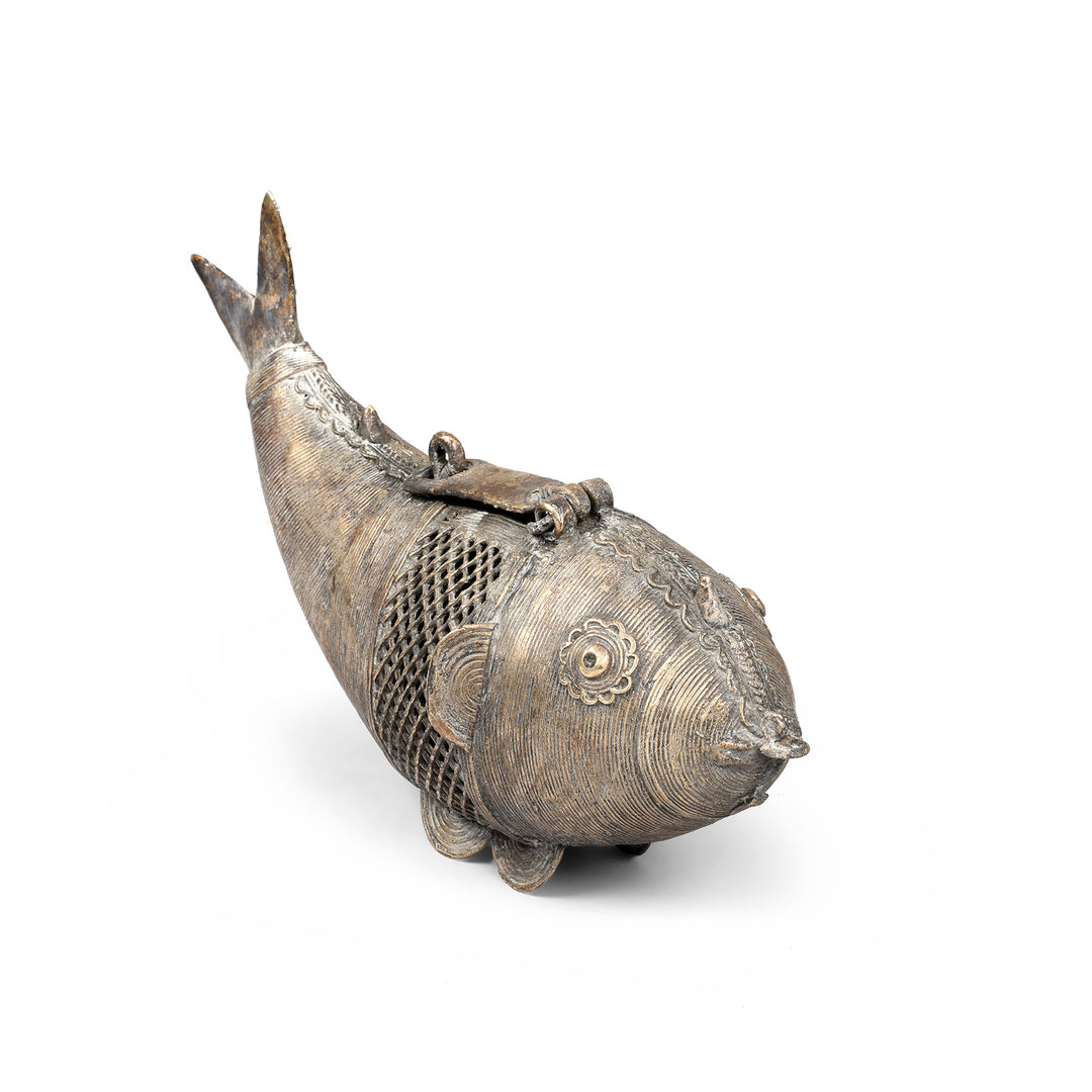 Brass Dhokra Work Fish Money Box From Orissa - Ca 1920 | Indigo Antiques Brass Dhokra Work Fish Money Box From Orissa - Ca 1920 | Indigo Antiques