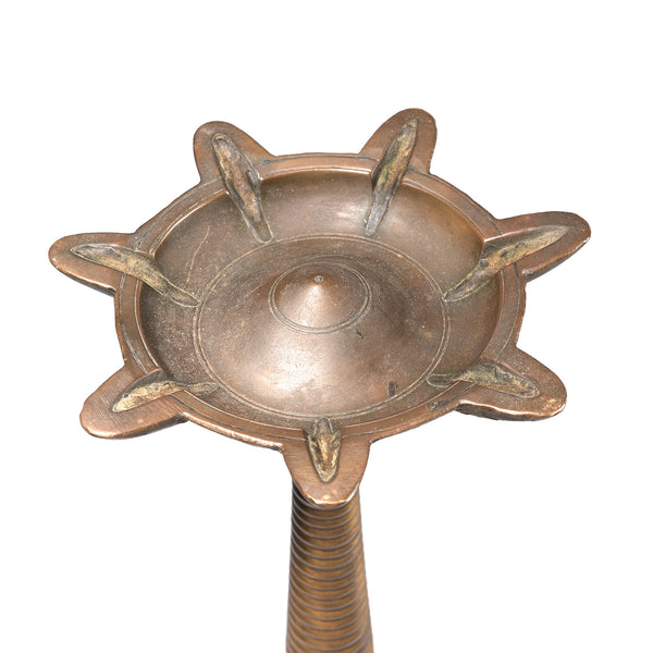 Brass Oil Lamp From The Deccan - 19thC