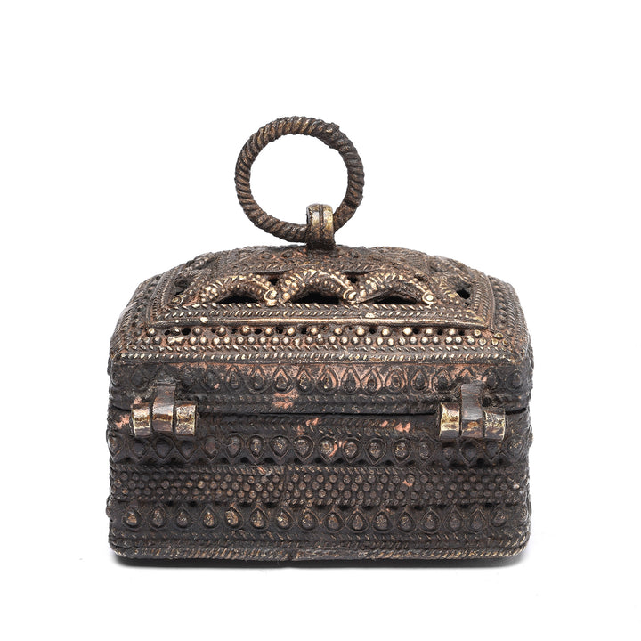 Reverse Of Brass Dhokra Work Money Box From Orissa - 1960's | Indigo Antiques