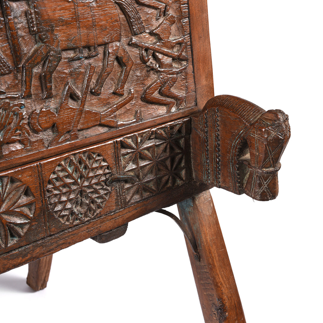 Horse Head Detail From Antique Indian Teak "Damchiya" Dowry Chest From Saurashtra - 19th Century | Indigo Antiques