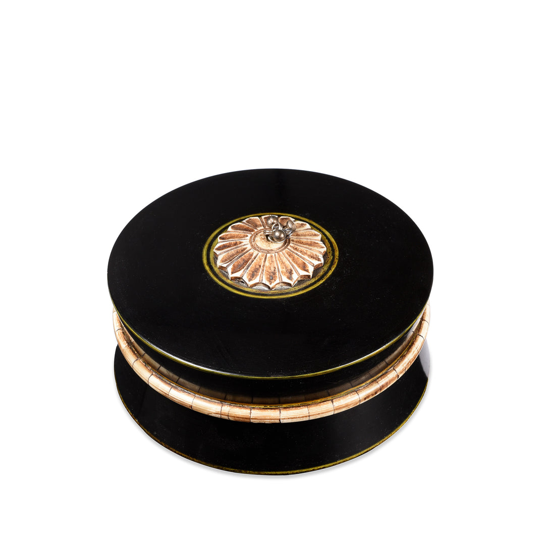 Medium Black Lacquer Pot | Indigo Antiques