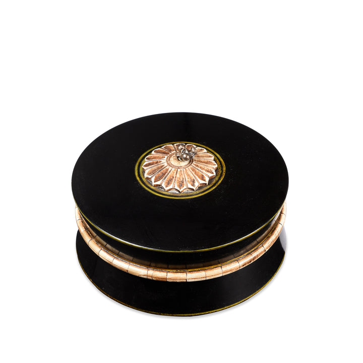 Medium Black Lacquer Pot | Indigo Antiques