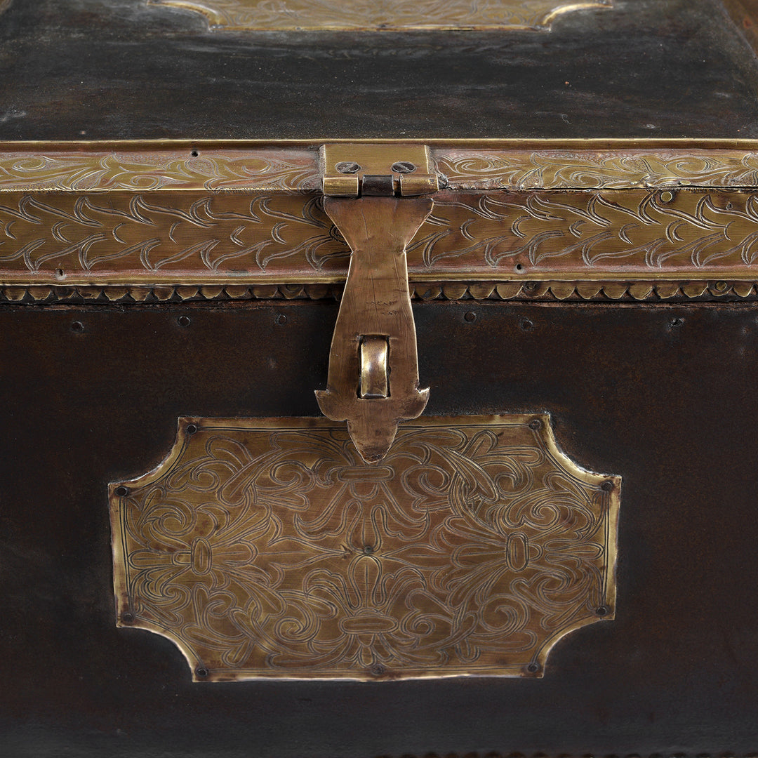 Latch Detail From Antique Dowry Box From Shekhawati - 19th Century | Indigo Antiques