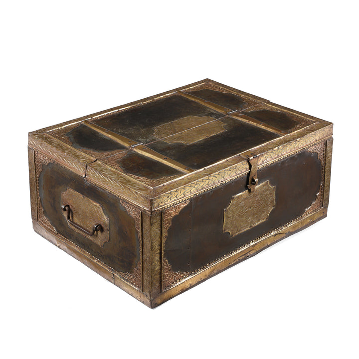 Angled View Of Antique Dowry Box From Shekhawati - 19th Century | Indigo Antiques