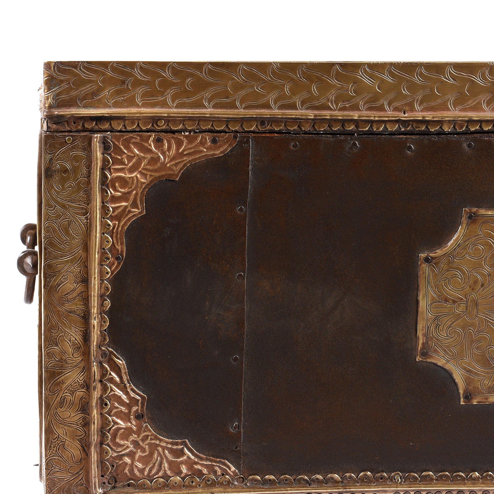 Corner Detail From Antique Dowry Box From Shekhawati - 19th Century | Indigo Antiques