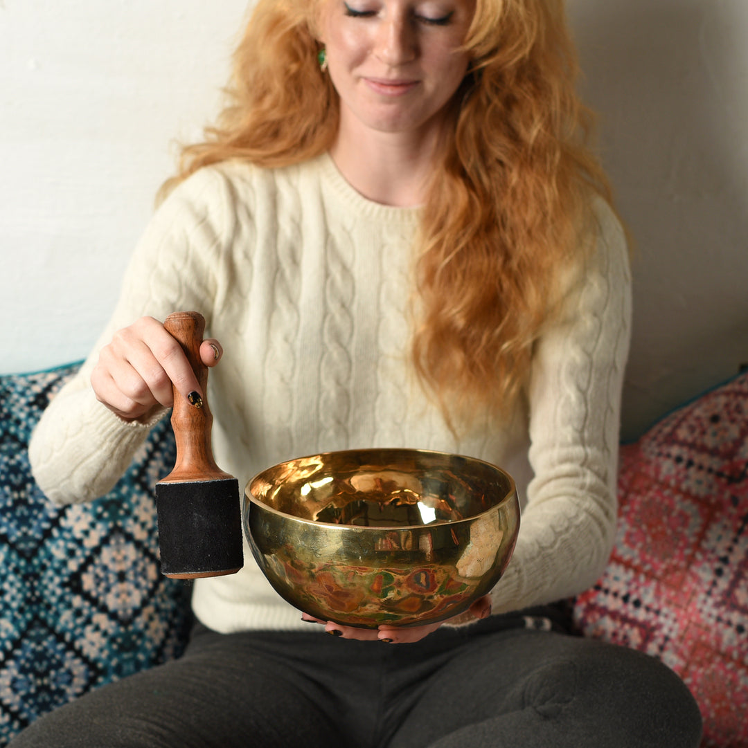 Tibetan singing bowl with beater for sound healing | Indigo Antiques