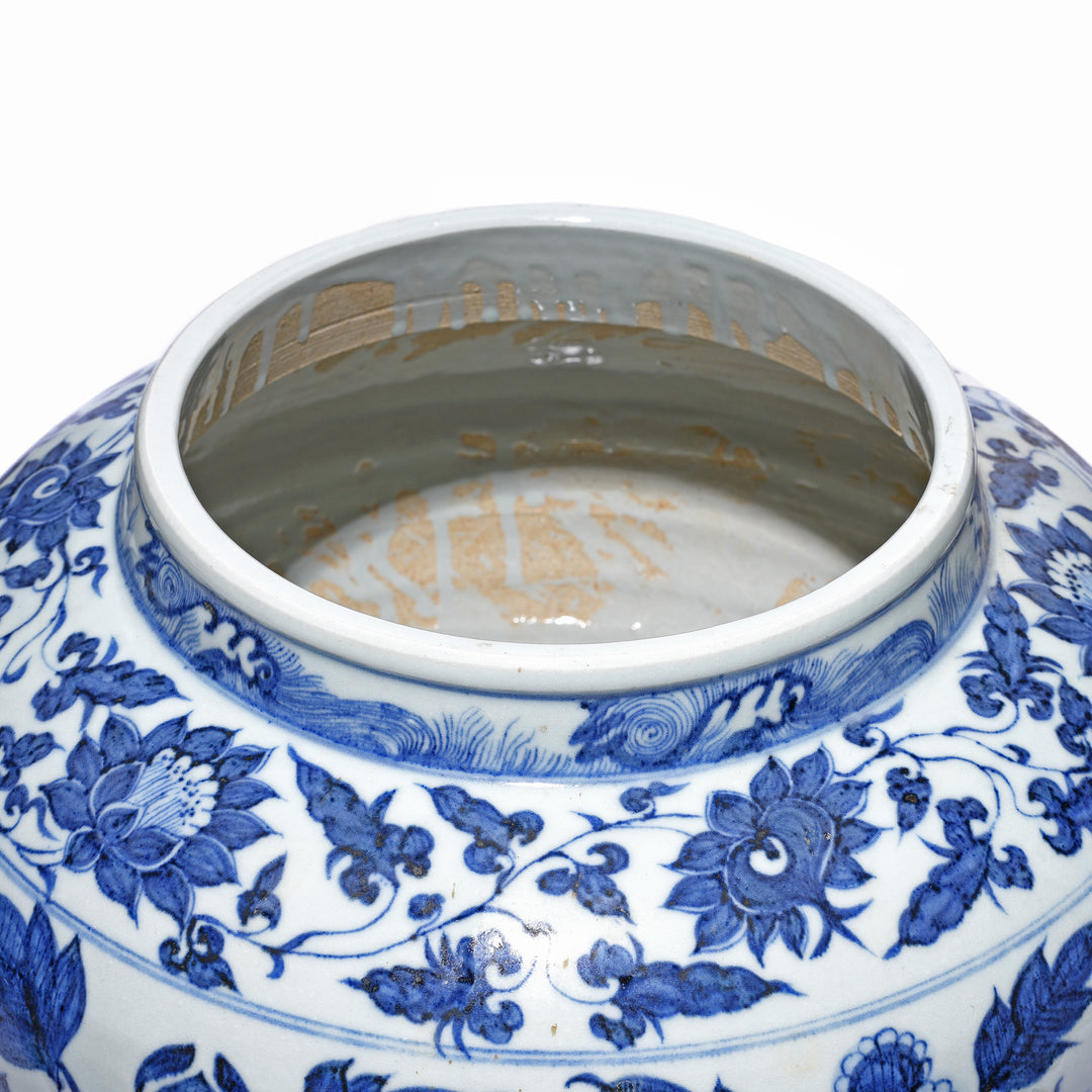 Interior Of blue-&-white-porcelain-jardinière-trailing-peony-design | Indigo Antiques