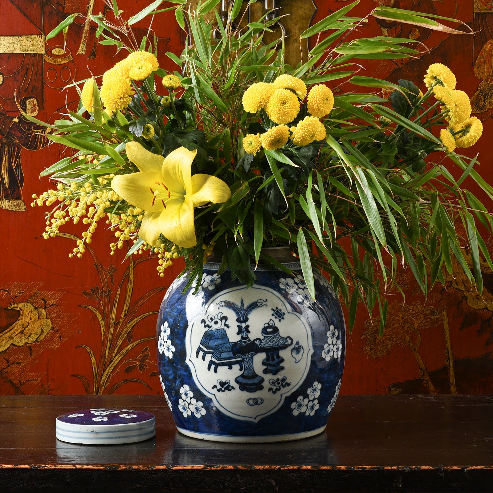 Blue & White Porcelain Ginger Jar - Scholarly Objects