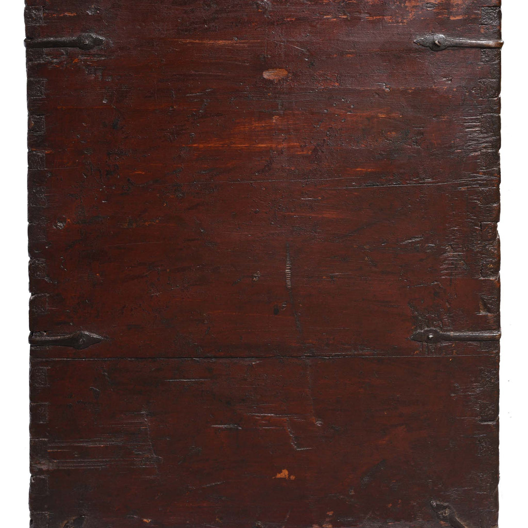 End View Of Painted Zeeba Chest From Tibet - Late 18thC | Indigo Antiques