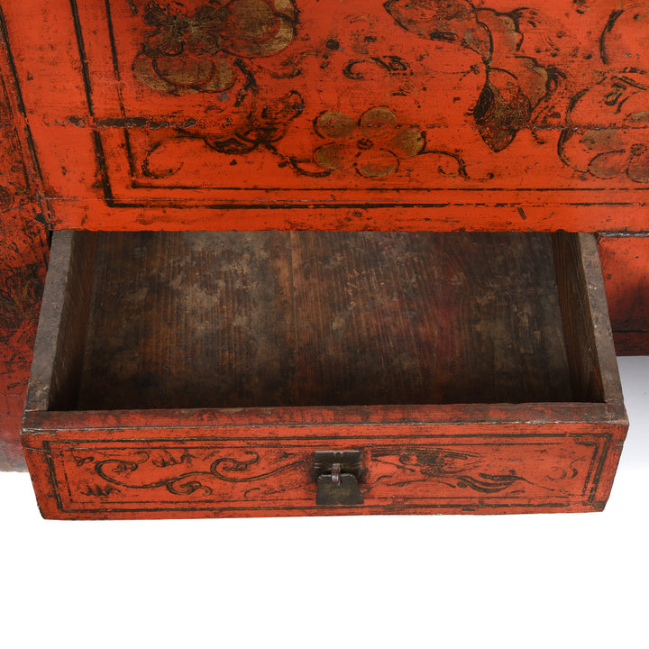Draw Detail Of Red Lacquer Wedding Cabinet - 19thC | Indigo Antiques