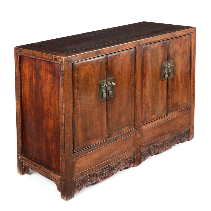 Side view on an Antique Chinese Shanxi Walnut (fake huanghuali) Sideboard Altar Cabinet - 18th Century | Indigo Antiques