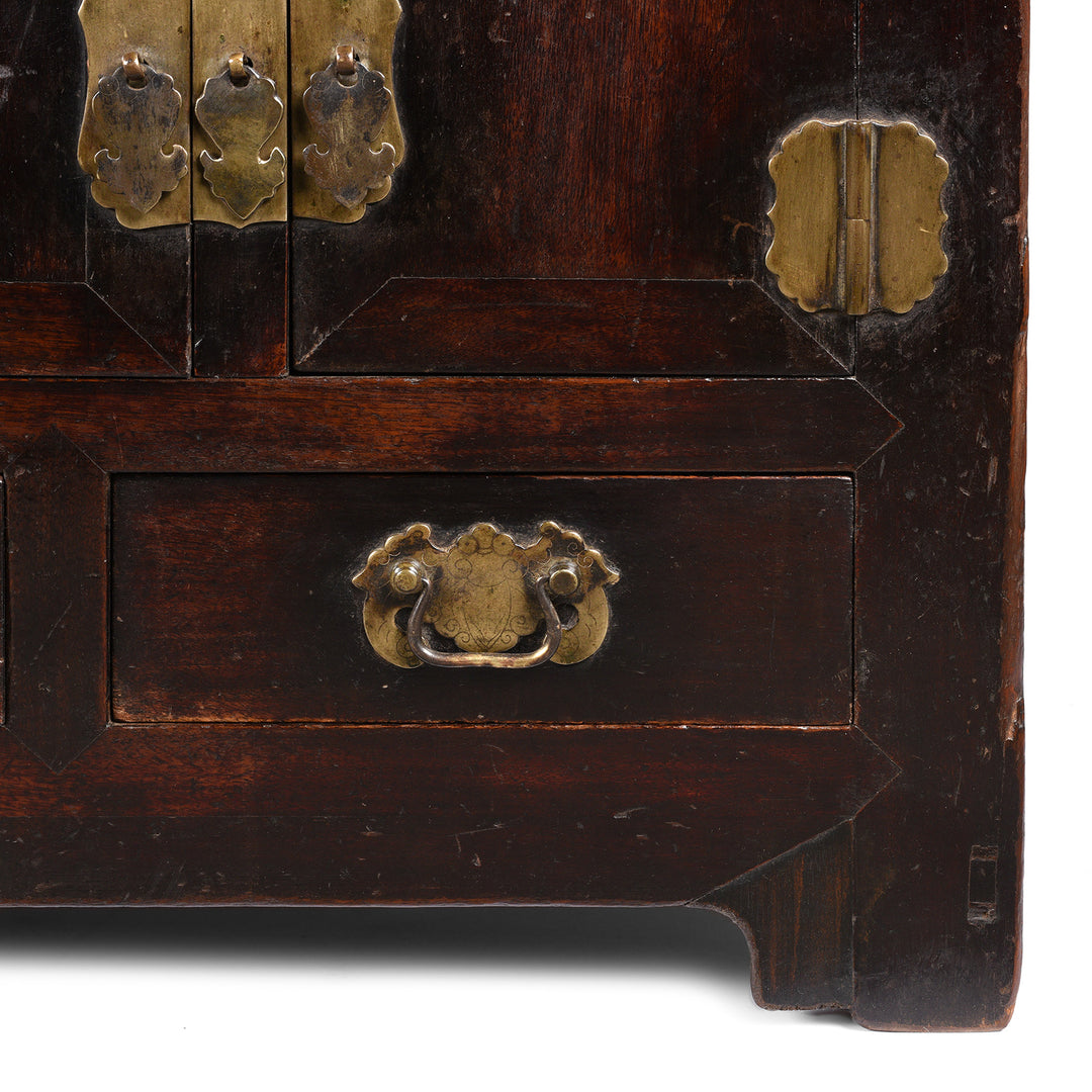 Leg Detail From Antique Burgundy Lacquer Catalpa Kang Table From Tianjin - 19th Century | Indigo Antiques