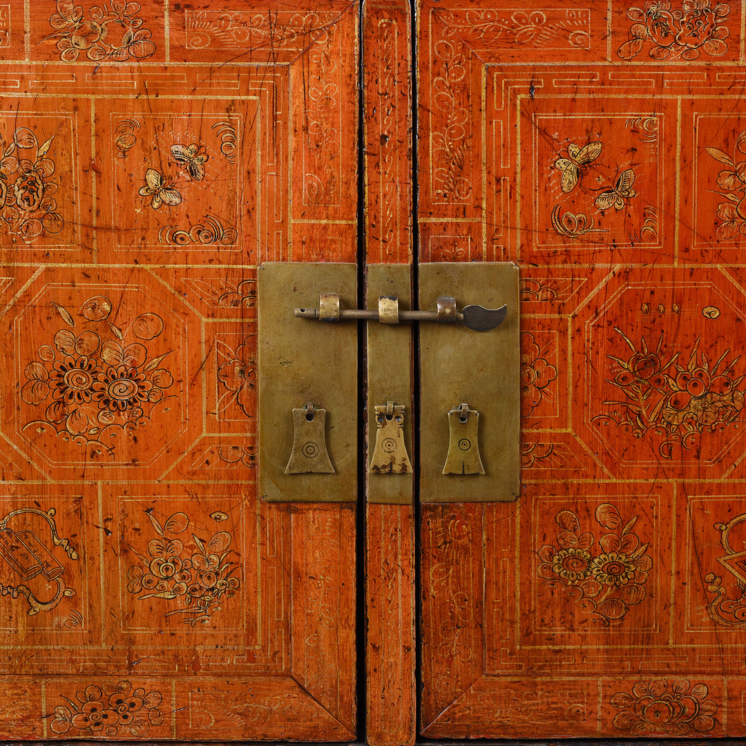 Doors Detail From Antique Red Lacquer Chinese Sideboard From Dongbei - Ca 1920 | INDIGO ANTIQUES