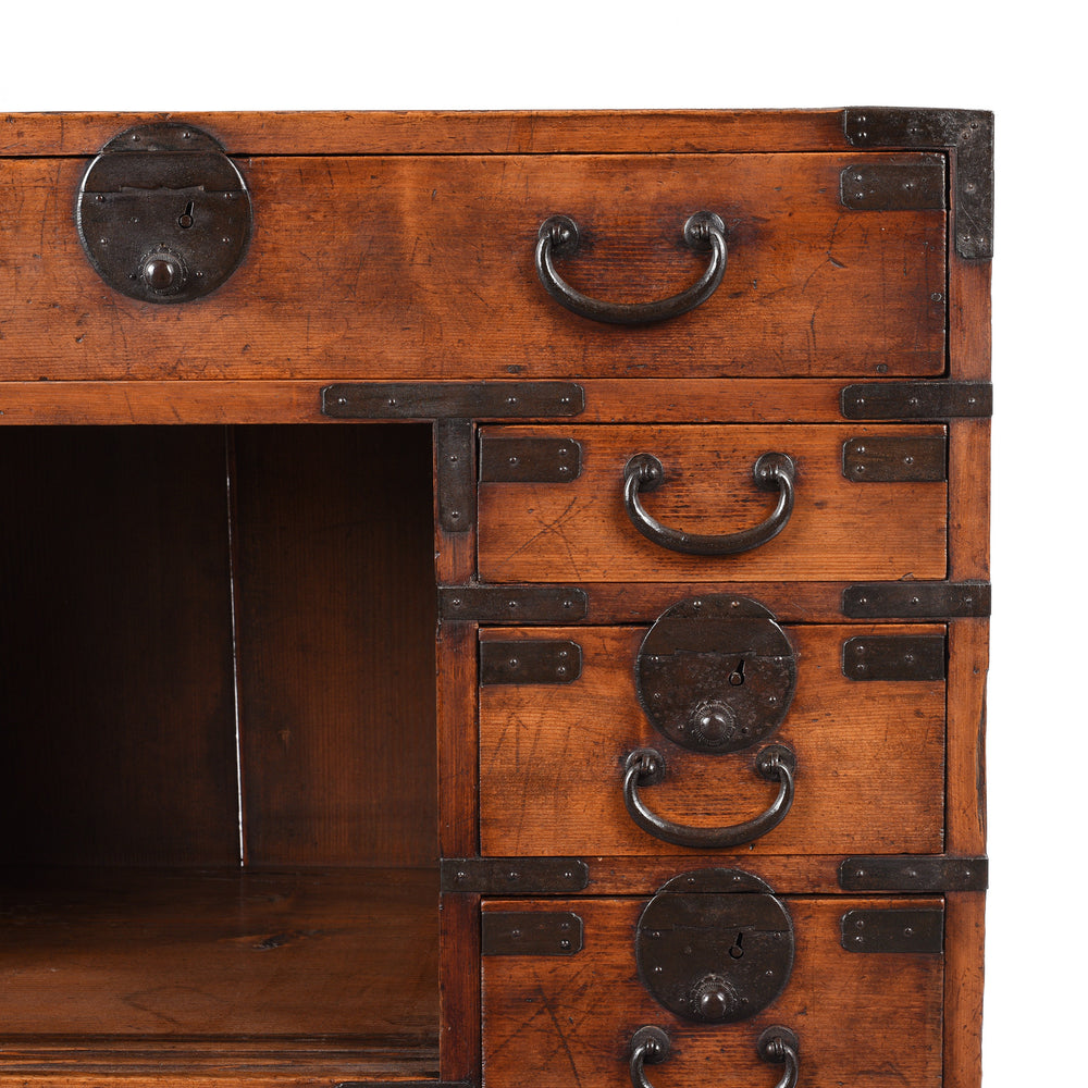 Corner Detail Of Japanese Side Tansu - Edo Period | Indigo Antiques