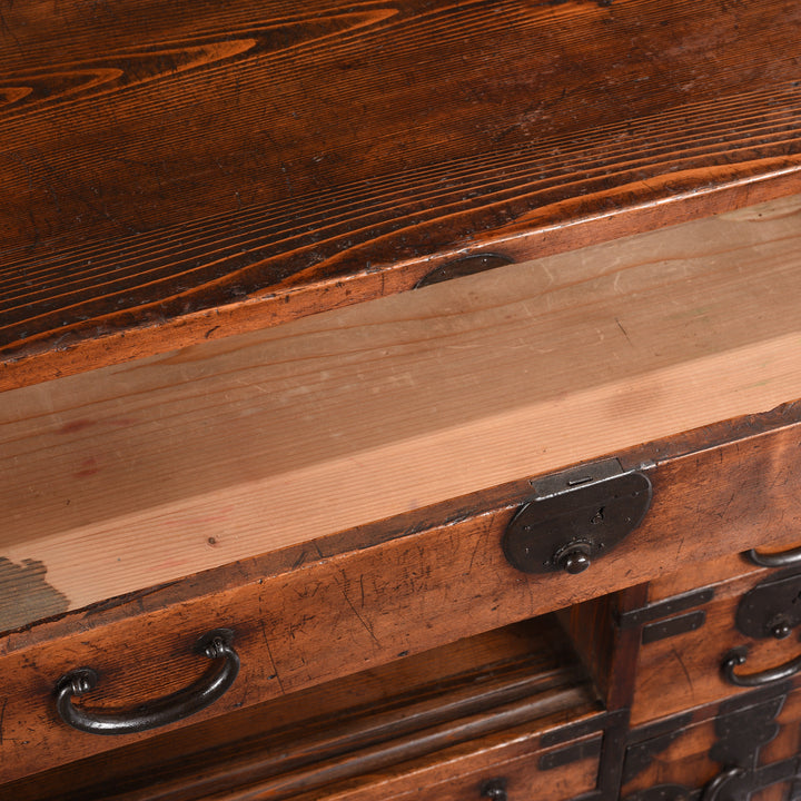 Top Draw Detail Of Japanese Side Tansu - Edo Period | Indigo Antiques