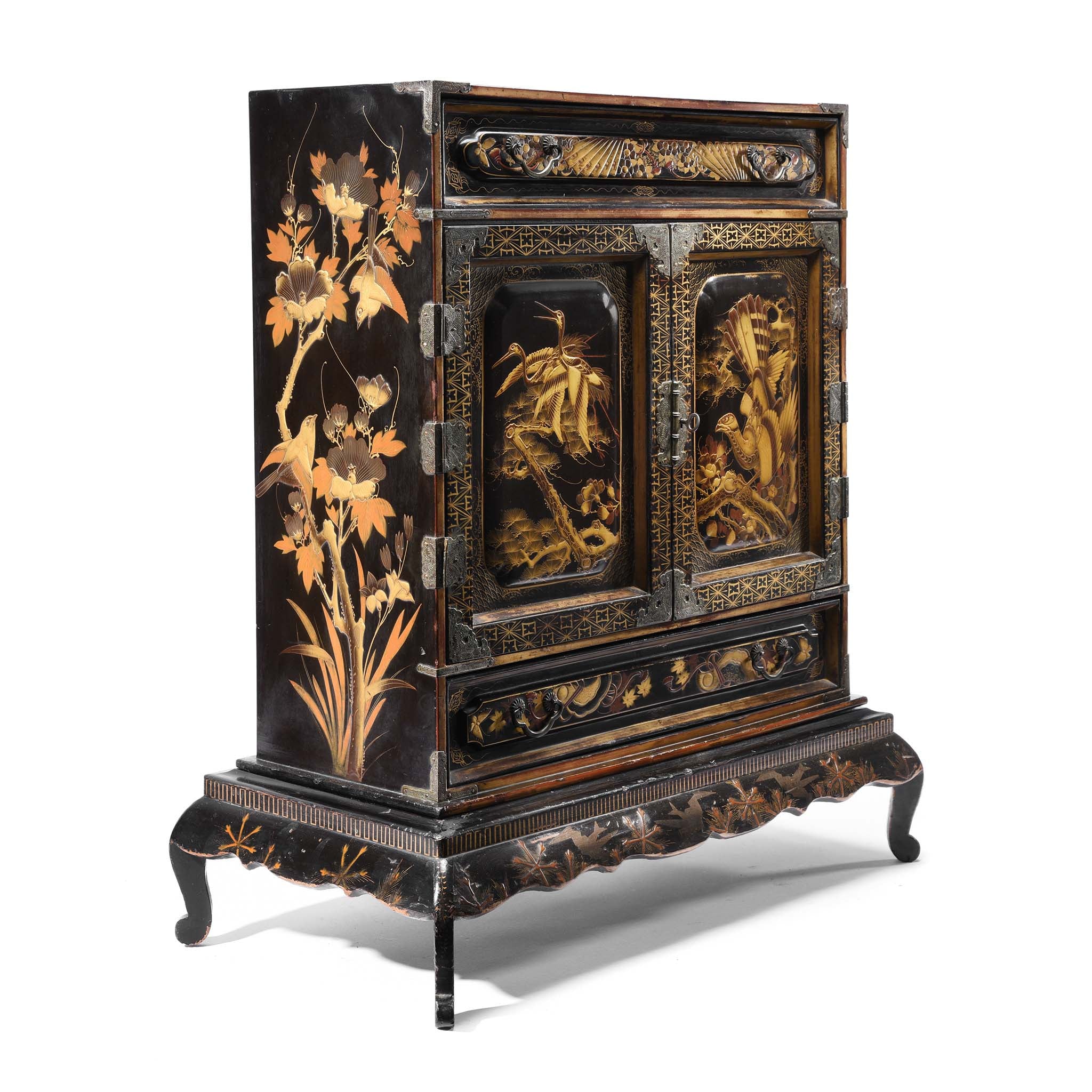 Red Lacquer Gilt Box With Crane Decoration On Stand - Ca 1930 Red Lacquer Gilt Box With Crane Decoration On Stand - Ca 1930
