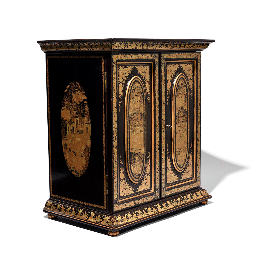Angled View Of Gilt Black Lacquer Chinese Export Jewellery Cabinet - Early 19thC | Indigo Antiques