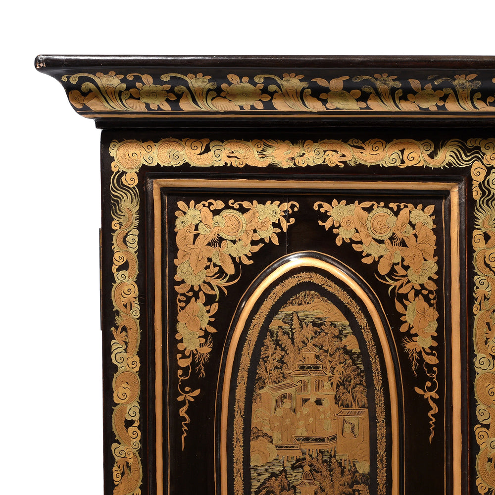 Corner Detail From Gilt Black Lacquer Chinese Export Jewellery Cabinet - Early 19thC | Indigo Antiques