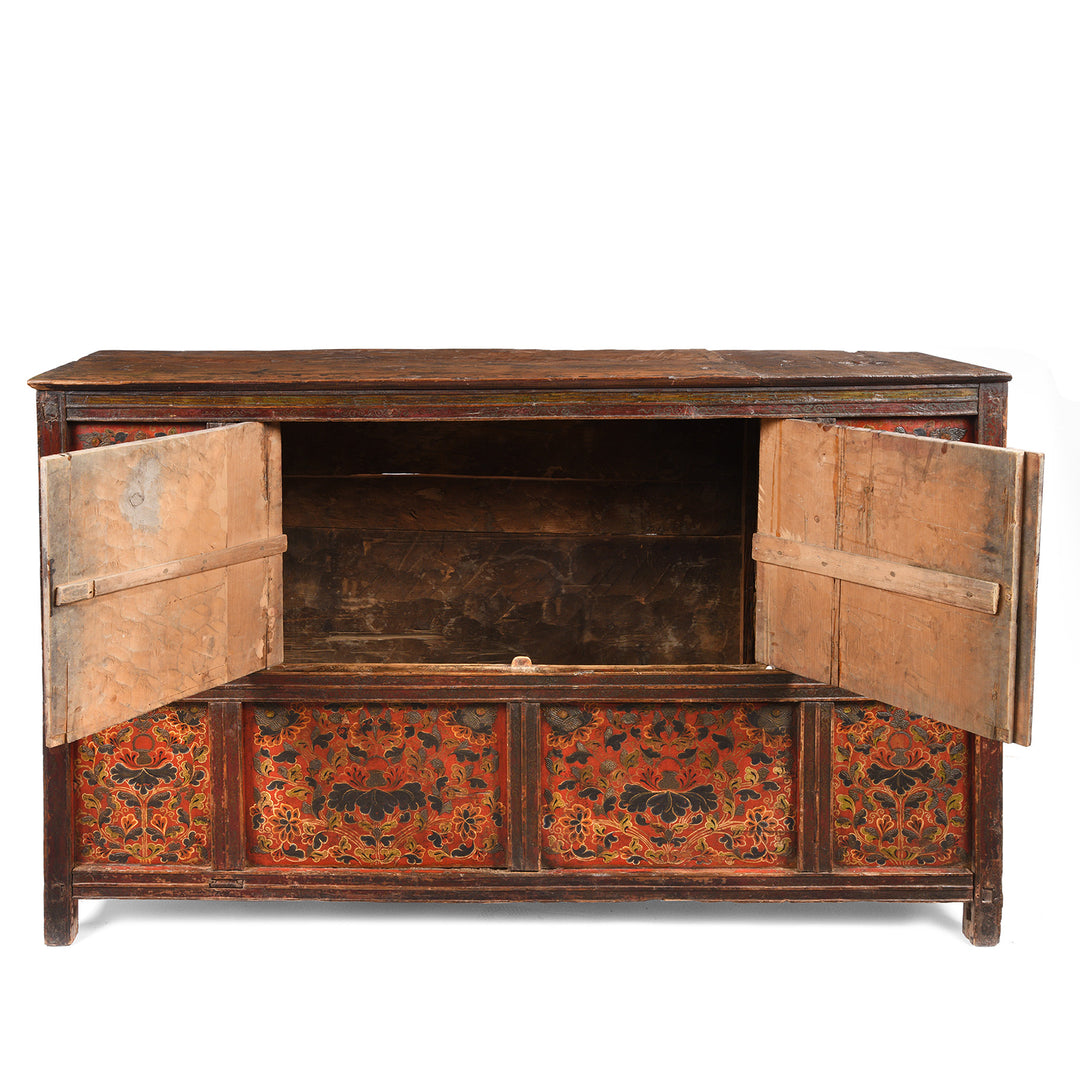 Internal detail of an Antique Painted Altar Cabinet from Tibet - 19thC | Indigo Antiques