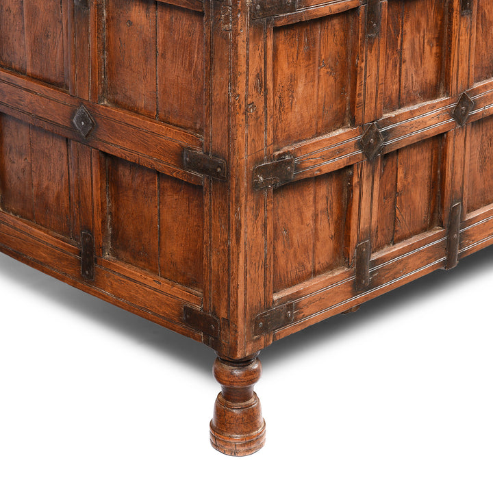 Leg Detail From Indian Stick Box Storage Chest From Jaisalmer - 19thC | Indigo Antiques
